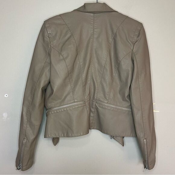 Blank NYC Brown/Tan Vegan Leather Moto Biker Jacket Size Small - Picture 9 of 9